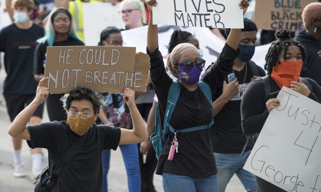 1237px-Protest_against_police_violence_-_Justice_for_George_Floyd_May_26_2020_12.jpg