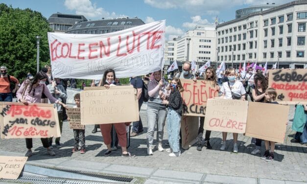 ecoleenlutte.jpg