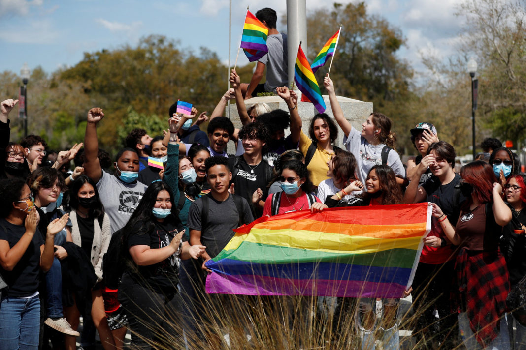 220303-florida-school-walkout-dont-say-gay-bill-se-542p-886ccb-1068x712-1.jpeg