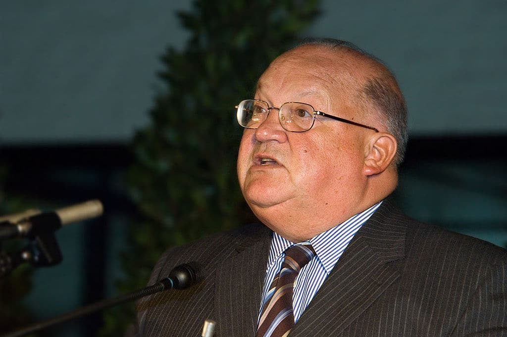 1024px-Jean-Luc_Dehaene_speech