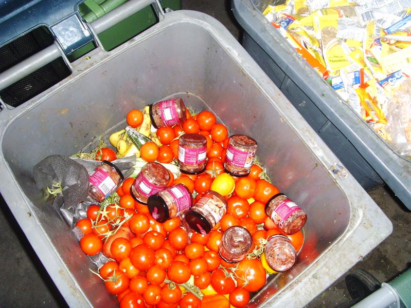 Discarded_food_2