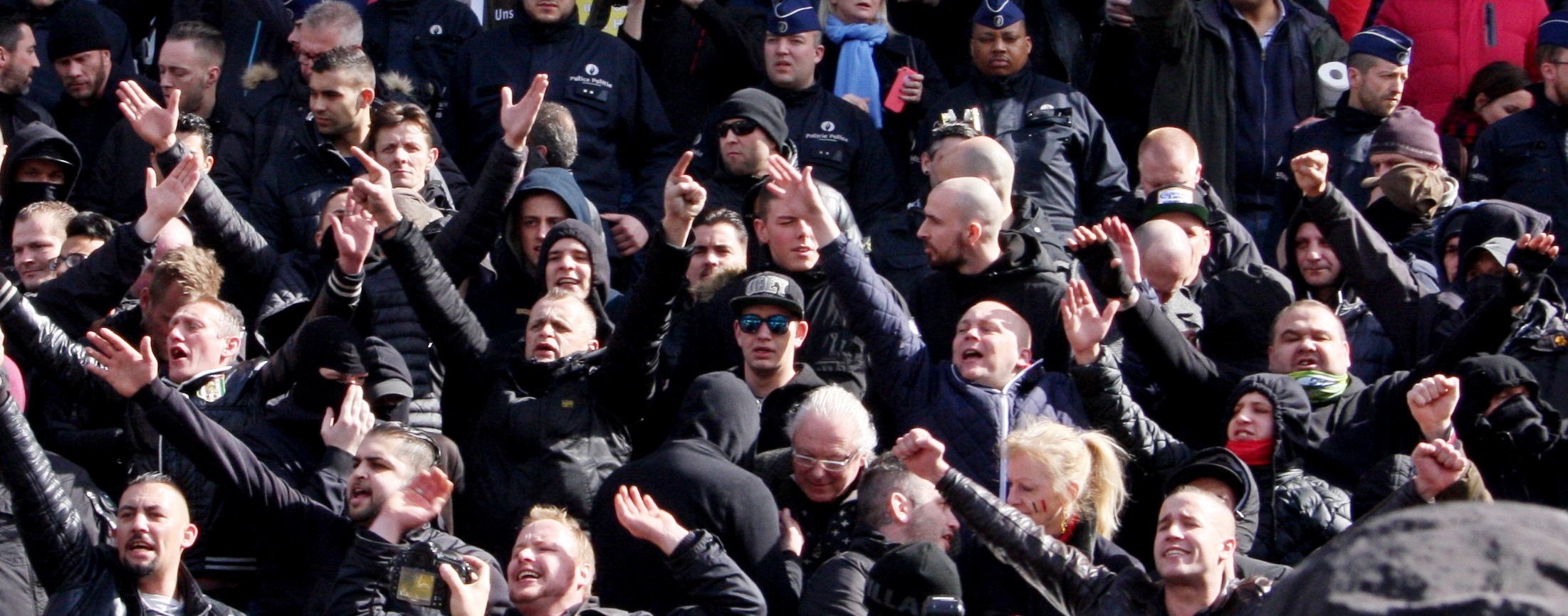vooraan