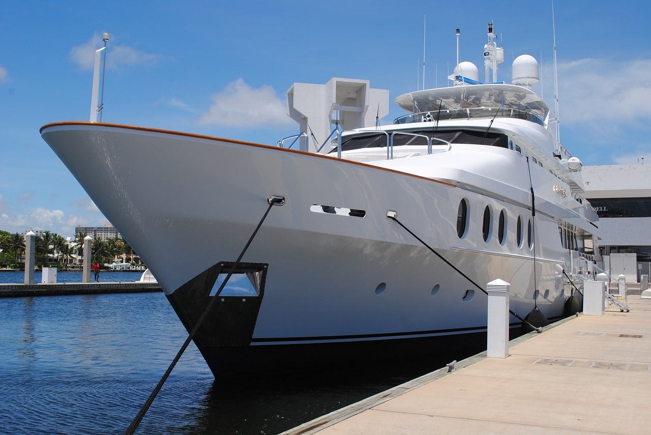 yacht-1040850_1280